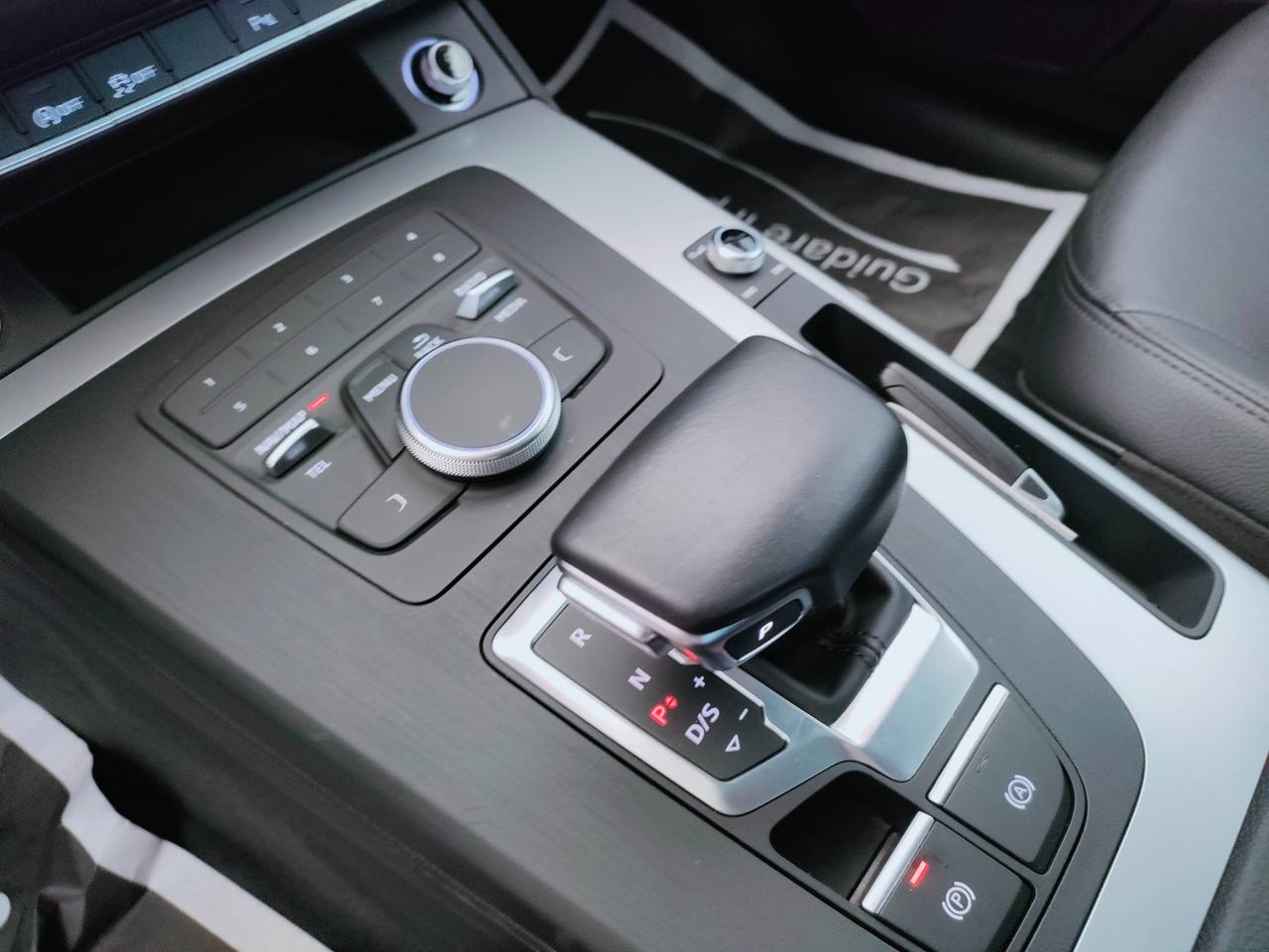 AUDI Q5 II 2017 - Q5 40 2.0 tdi mhev Business quattro 204cv s-tronic