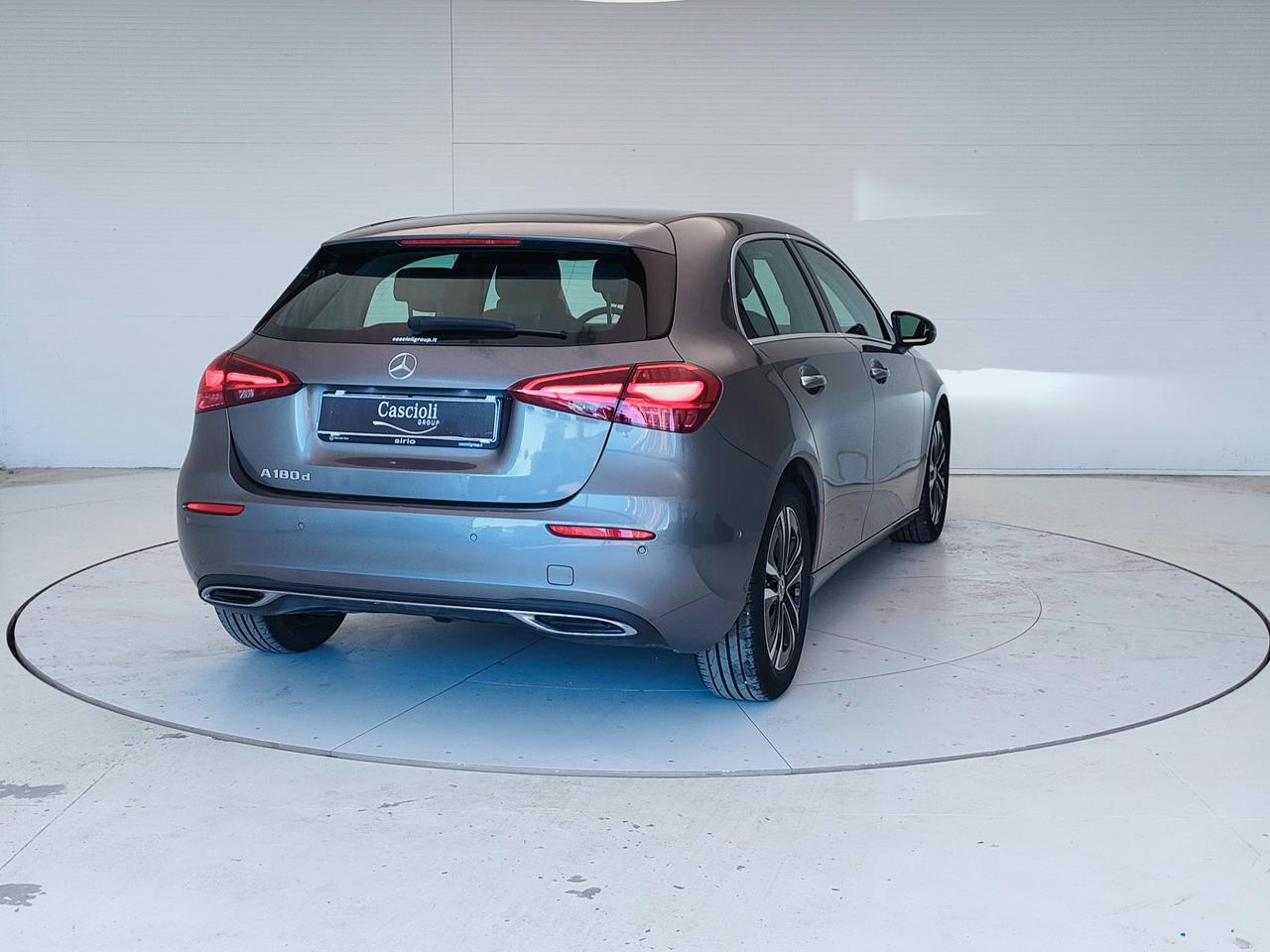 Mercedes-Benz Classe A - W177 2023 - A 180 d Progressive Advanced Plus aut