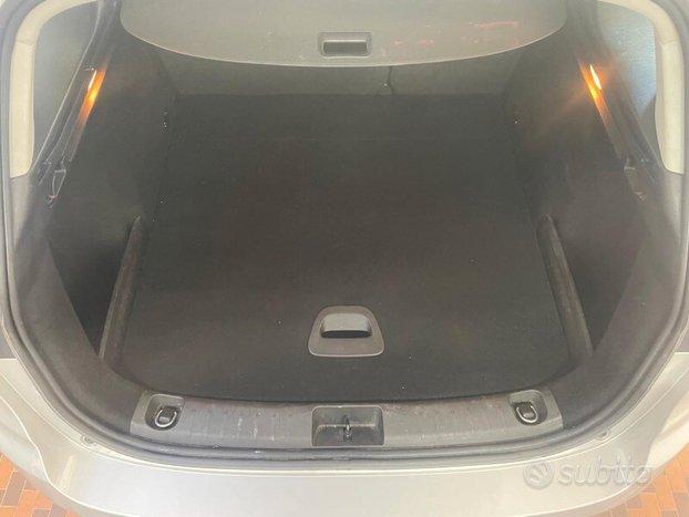 FIAT Tipo (2015-->) Tipo 1.6 Mjt S&S DCT SW Lounge