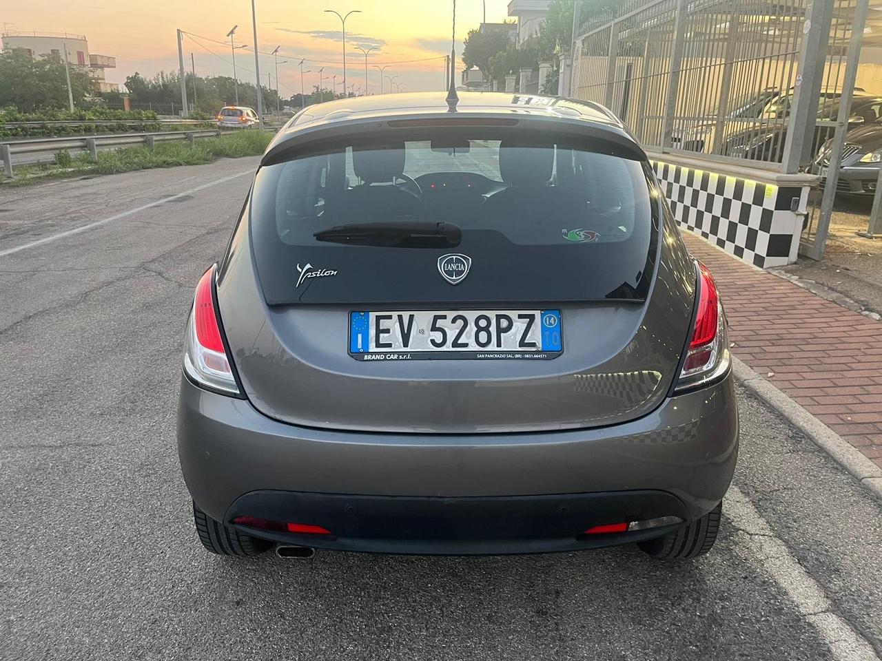Lancia Ypsilon 1.2 69 CV 5 porte GPL Ecochic 2014
