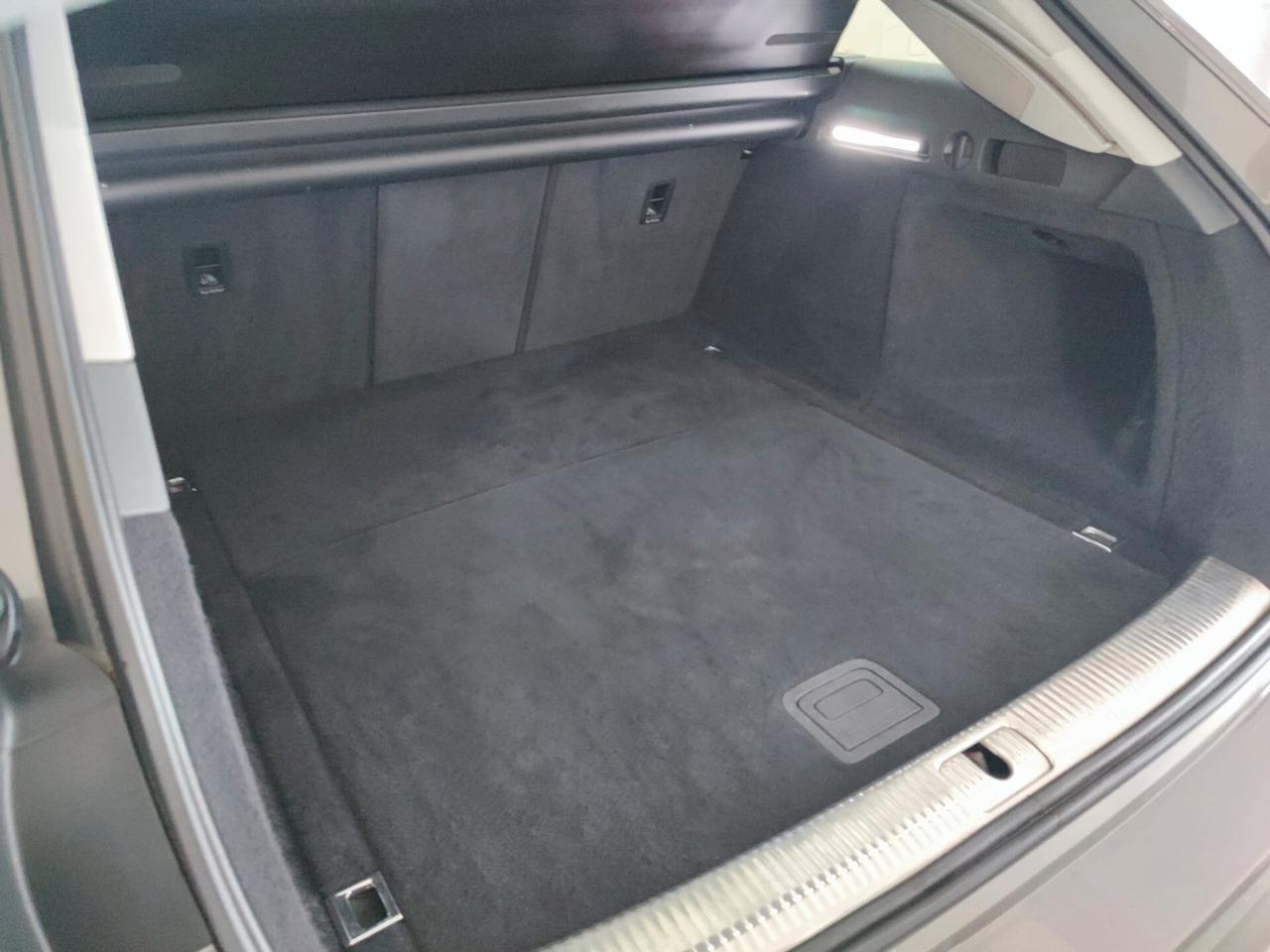 Audi A4 Avant 35 TDI/163 CV S tronic Business Sport