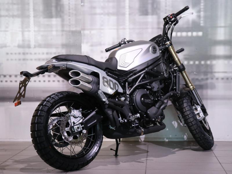 Benelli Leoncino Trail 800