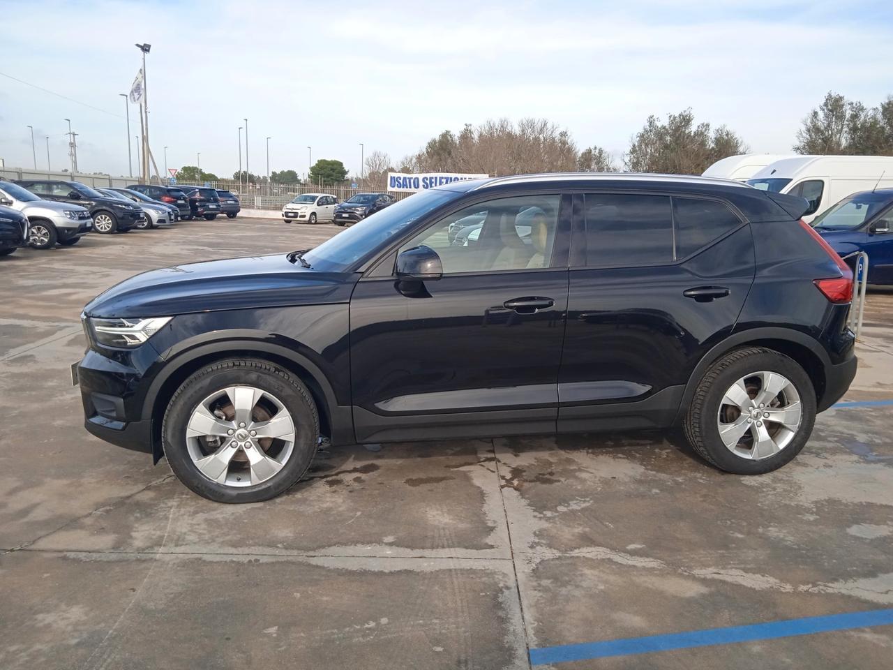 Volvo XC40 D4 AWD Geartronic Momentum