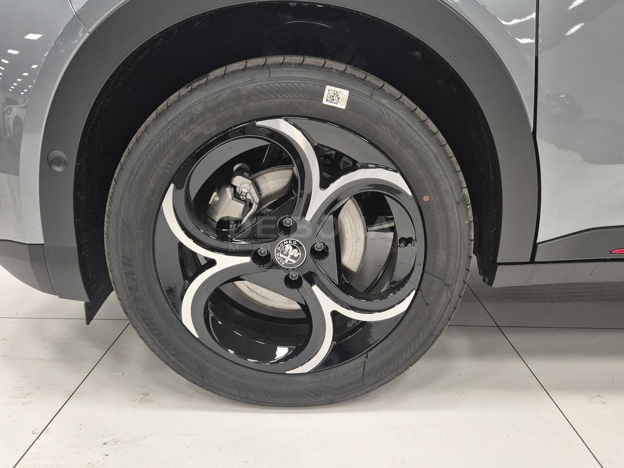 Alfa Romeo Junior 1.2 ibrida speciale 145cv edct6