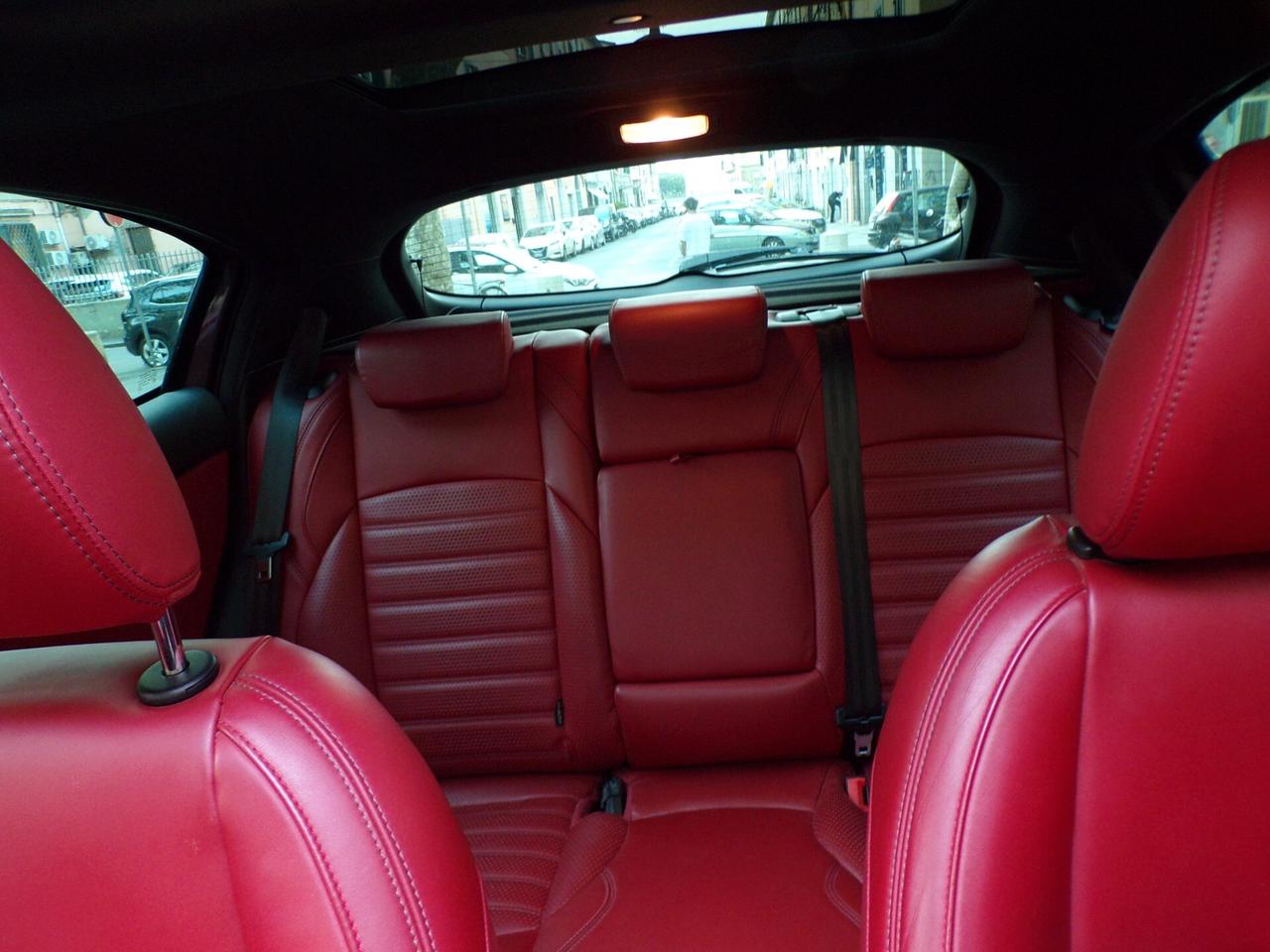 ALFA ROMEO GIULIETTA SECONDA SERIE QUADRIFOGLIO VERDE 241CV DEL 2015