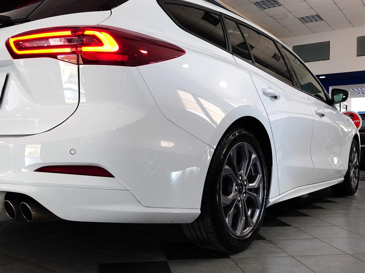 Ford Focus Wagon 1.5 EcoBlue 115 CV AUTO ST LINE SW