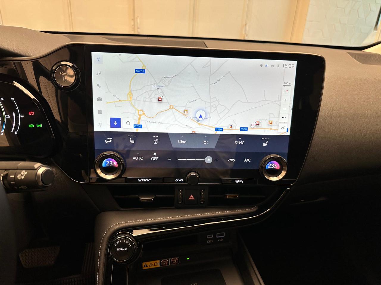 Lexus NX 450h+ 2.5 phev Premium 4wd e-cvt