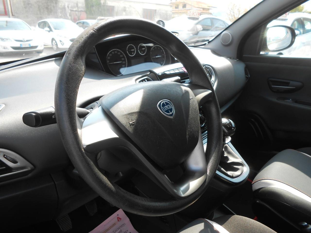 Lancia Ypsilon 0.9 TwinAir Metano Ecochic Elefantino