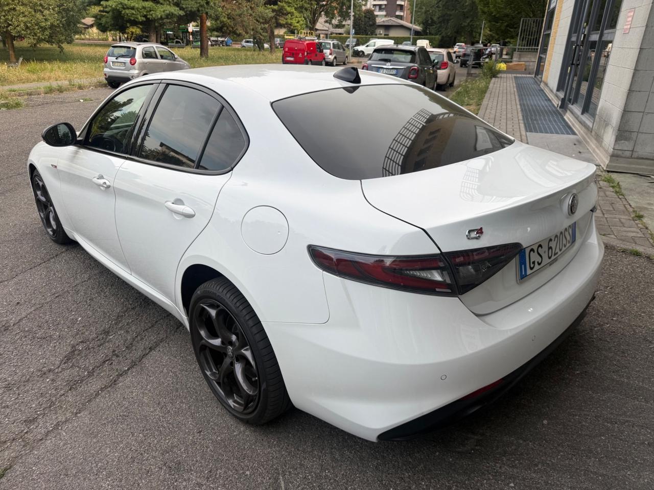 Alfa Romeo Giulia 2.2 Turbodiesel 210 CV AT8 AWD Q4 Tributo Italiano