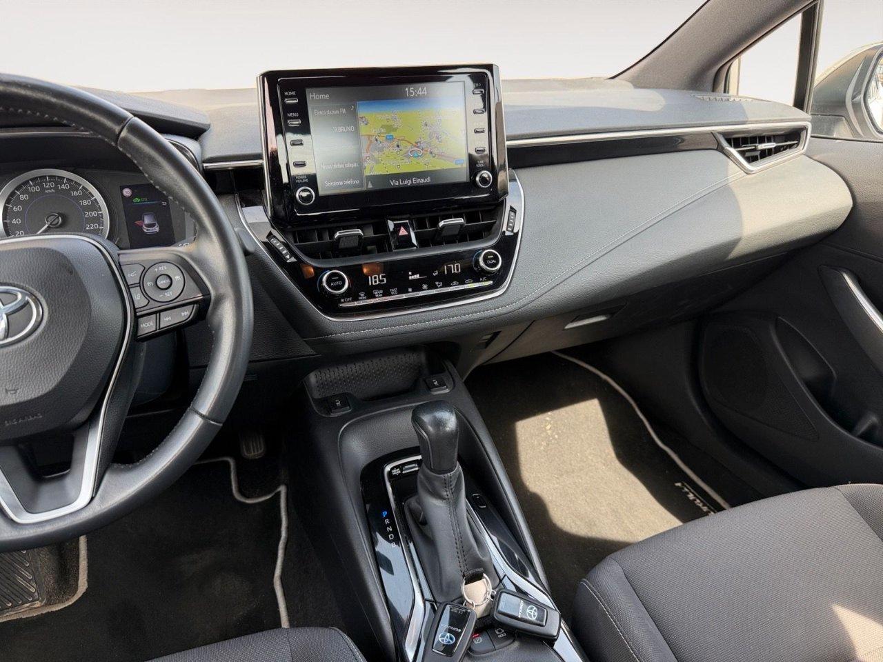 Toyota Corolla 1.8h Business cvt