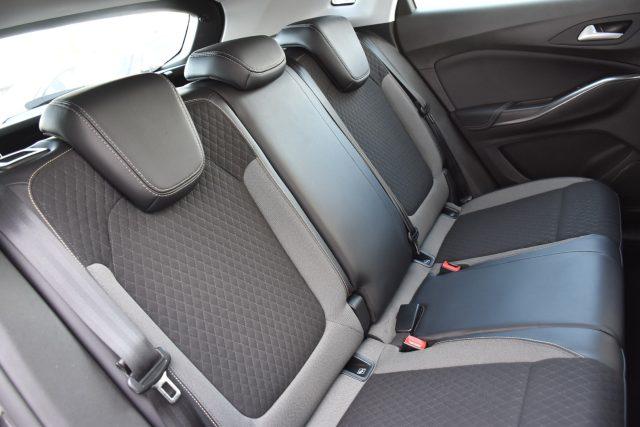 OPEL Grandland X 1.5 diesel Ecotec Start&Stop aut. Elegance