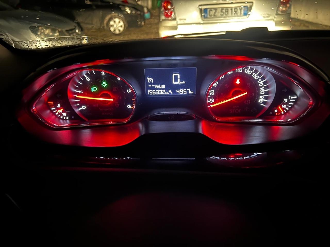 Peugeot 208 1.4 HDi 68 CV 5 porte Allure