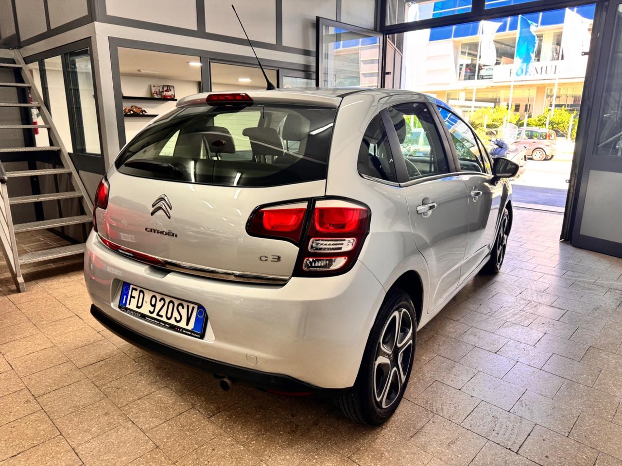 Citroen C3 1.2 82 Cv 5P. Exclusive KM 0 - 09/2016