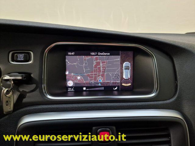 VOLVO V40 Cross Country D2 Geartronic Business