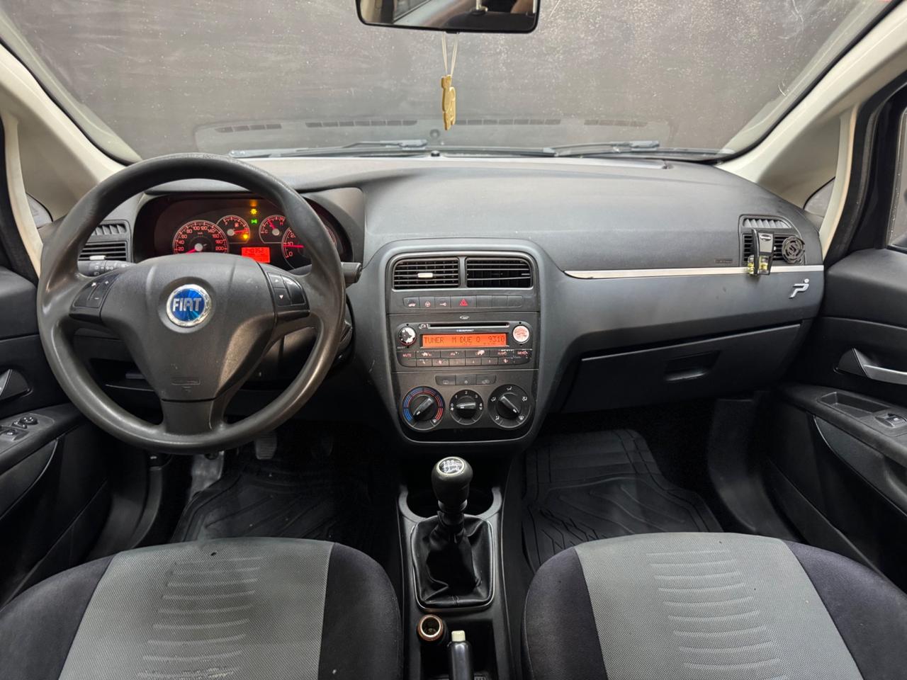 Fiat Grande Punto 1.4 Benz. ADATTA NEOPATENTATI