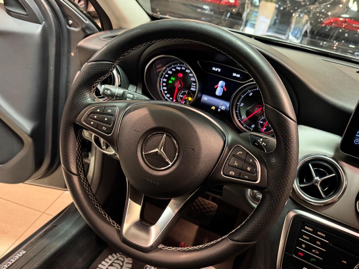 MERCEDES Classe GLA 200 d Automatic Sport Solo 88.000km