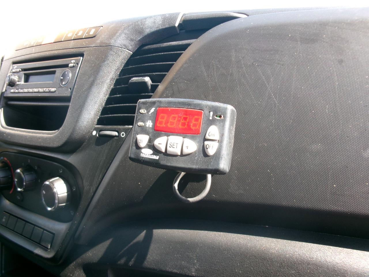 Iveco Daily 35C14 2.3 140CV E6 FRIGO+PEDANA CARICATRICE 10Q ATP FRCX -20° 09/2027 5 PEDANE 188000 KM