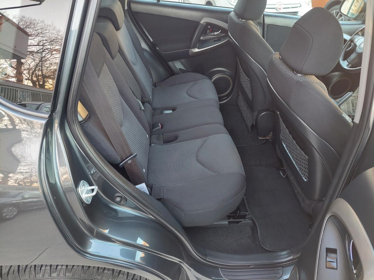 Toyota RAV 4 RAV4 2.2 D-4D 136 CV Sol