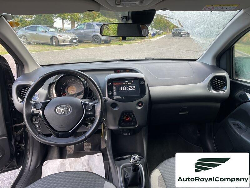 Toyota Aygo Aygo Connect 1.0 VVT-i 72 CV 5 porte x-play