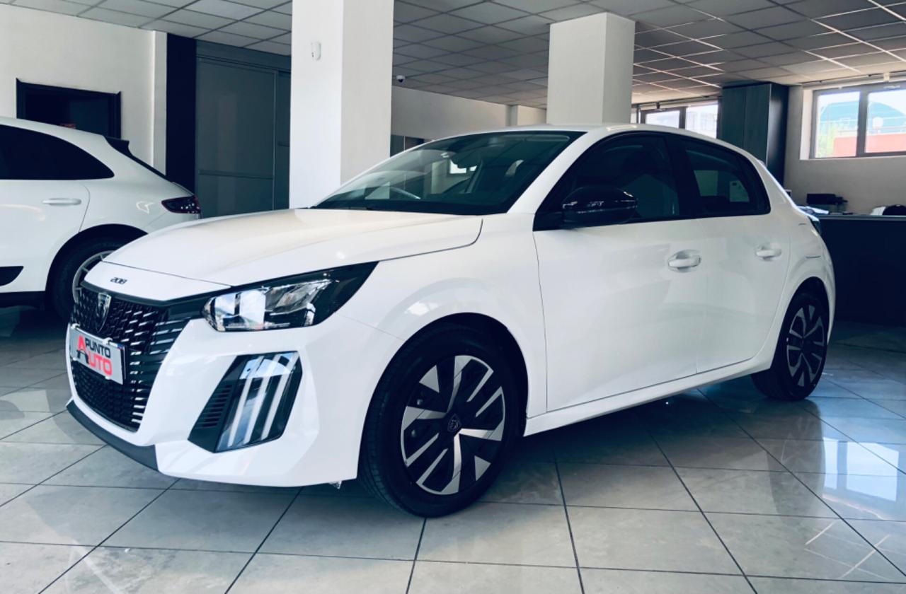 Peugeot 208 1.2 benzina neopatenti 15mila km