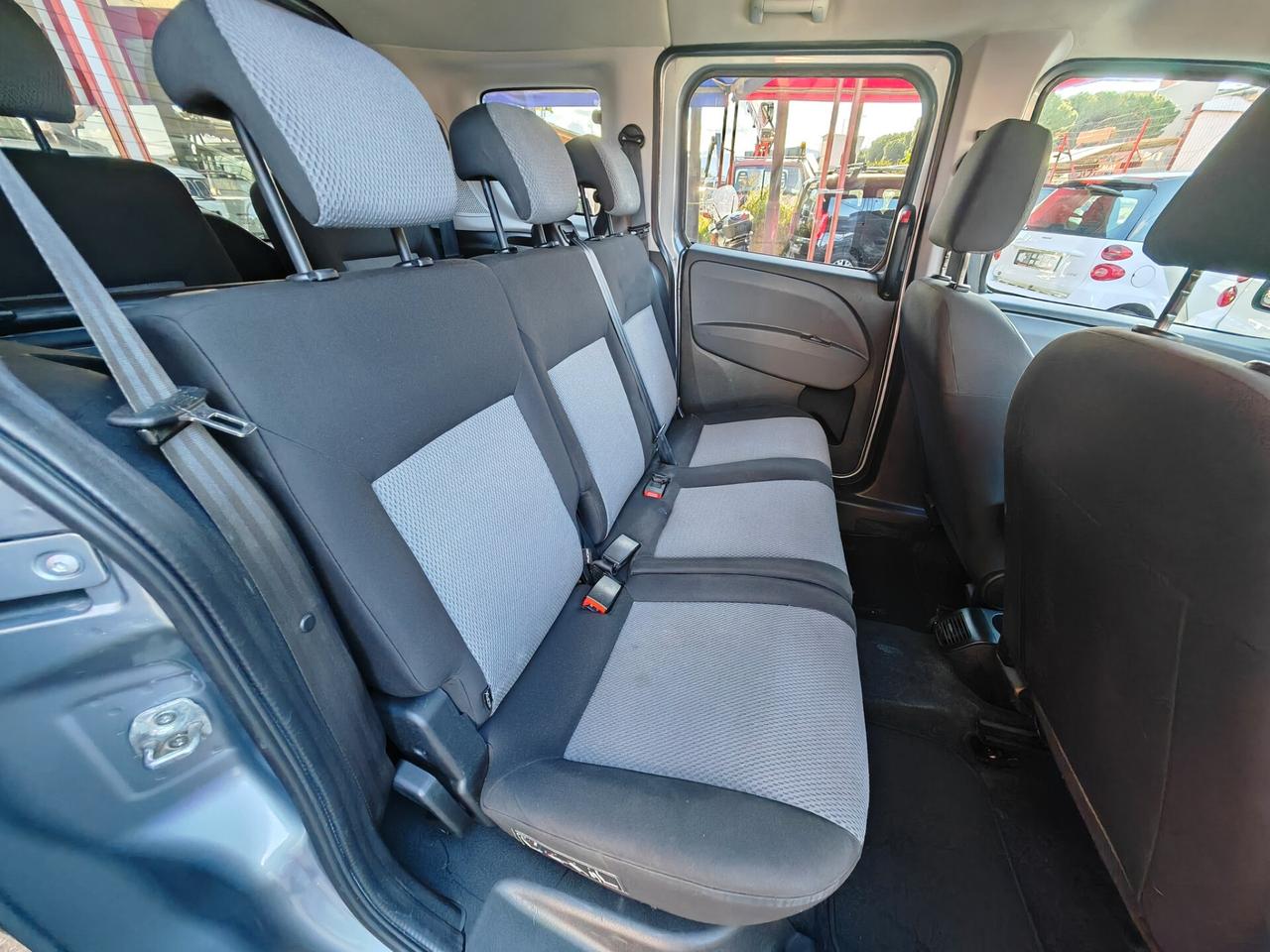 Fiat Doblo 1,6 diesel 03/2011 Cv90 SETTE POSTI