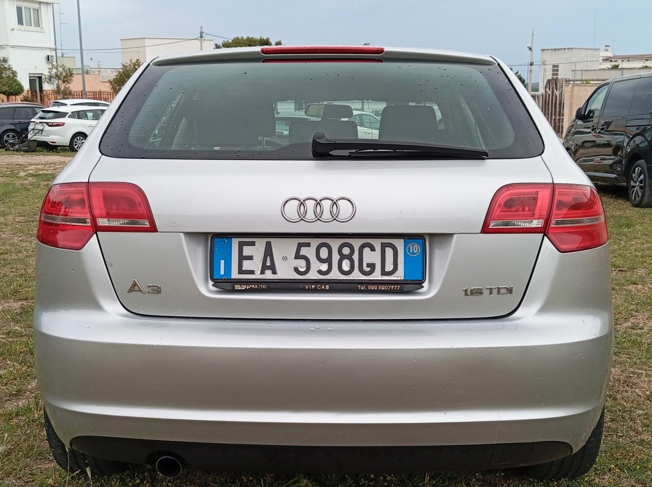 Audi A3 1.6 TDI 105 CV CR Ambition