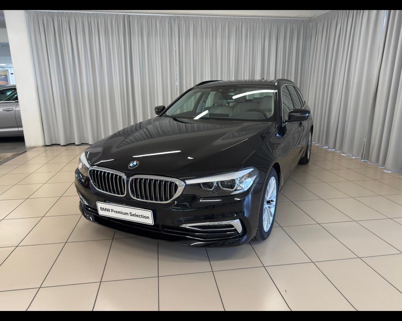 BMW Serie 5(G30/31/F90) - 518d Touring Luxury