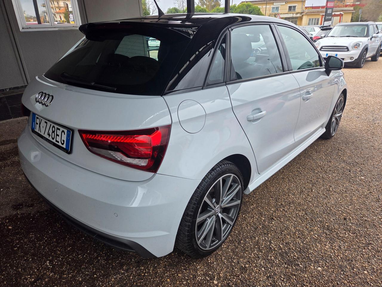 Audi A1 SPB 1.4 TDI SLINE