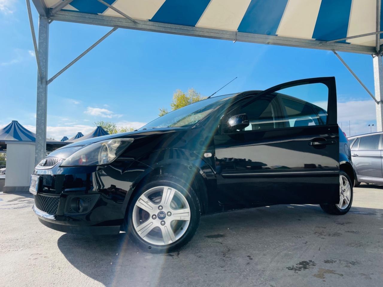 Fiesta 1.4 TDCi 68CV 5 p OK NEOPATENTATO