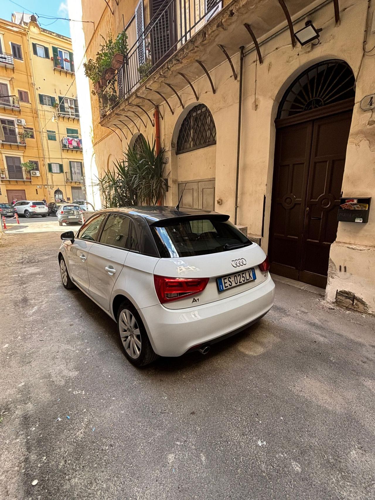 Audi A1 1.6 TDI S tronic S line ediction FINANZIABILE NEOPATENTATI