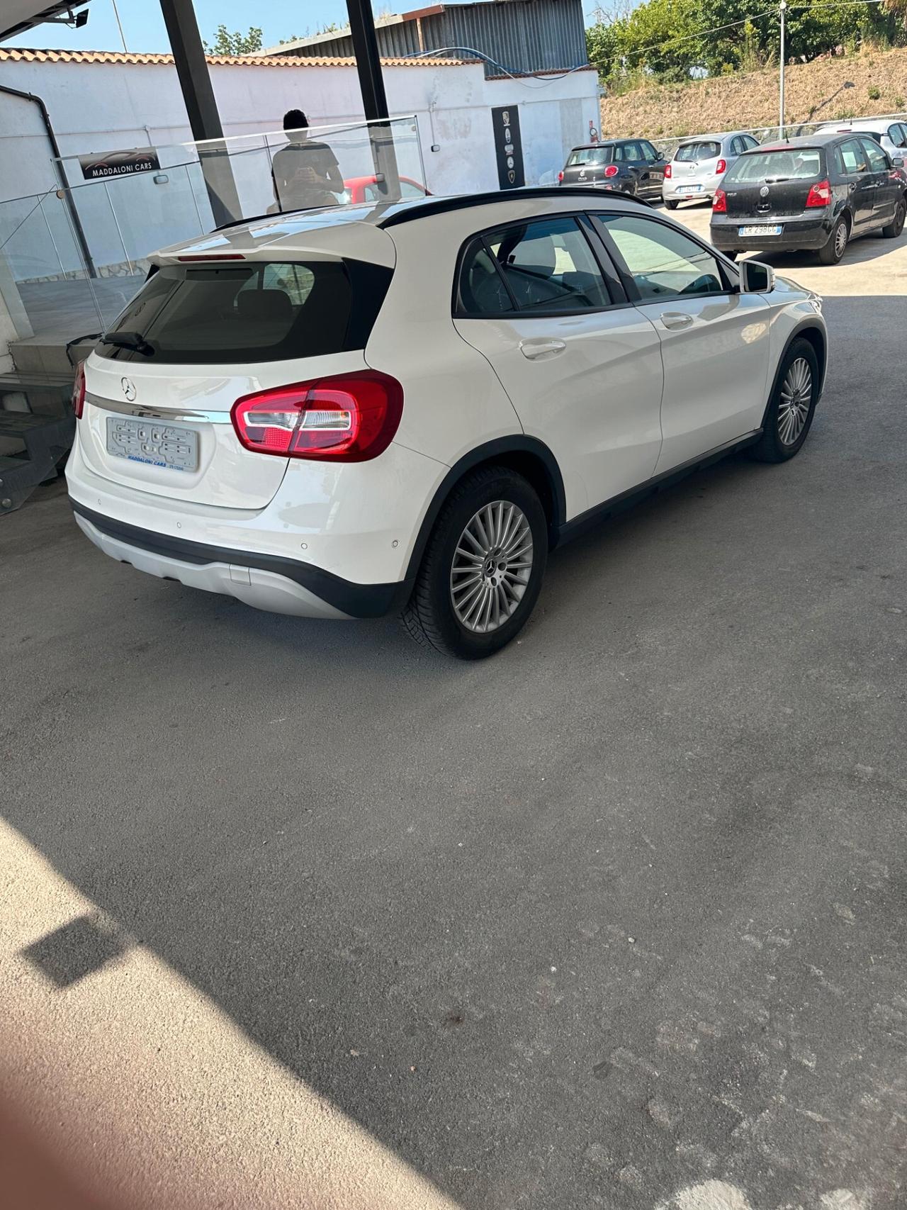 Mercedes-benz GLA 200 GLA 200 d Automatic Business