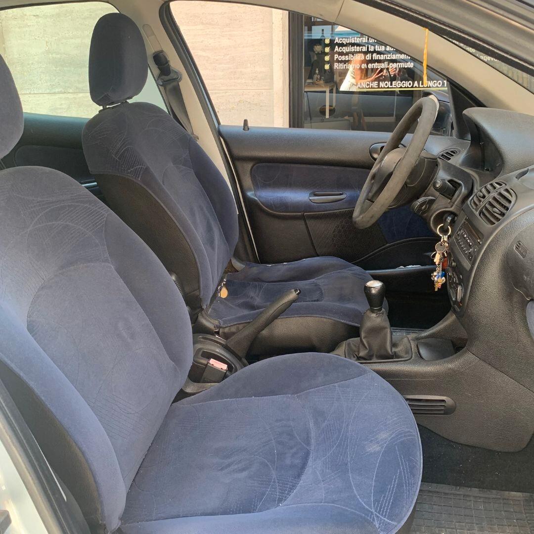 Peugeot 206 **NEOPATENTATI**