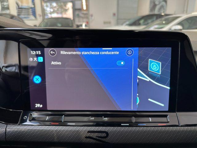 VOLKSWAGEN Golf 1.5 eTSI 150 CV EVO ACT DSG R-Line-18"-Tetto-IQ