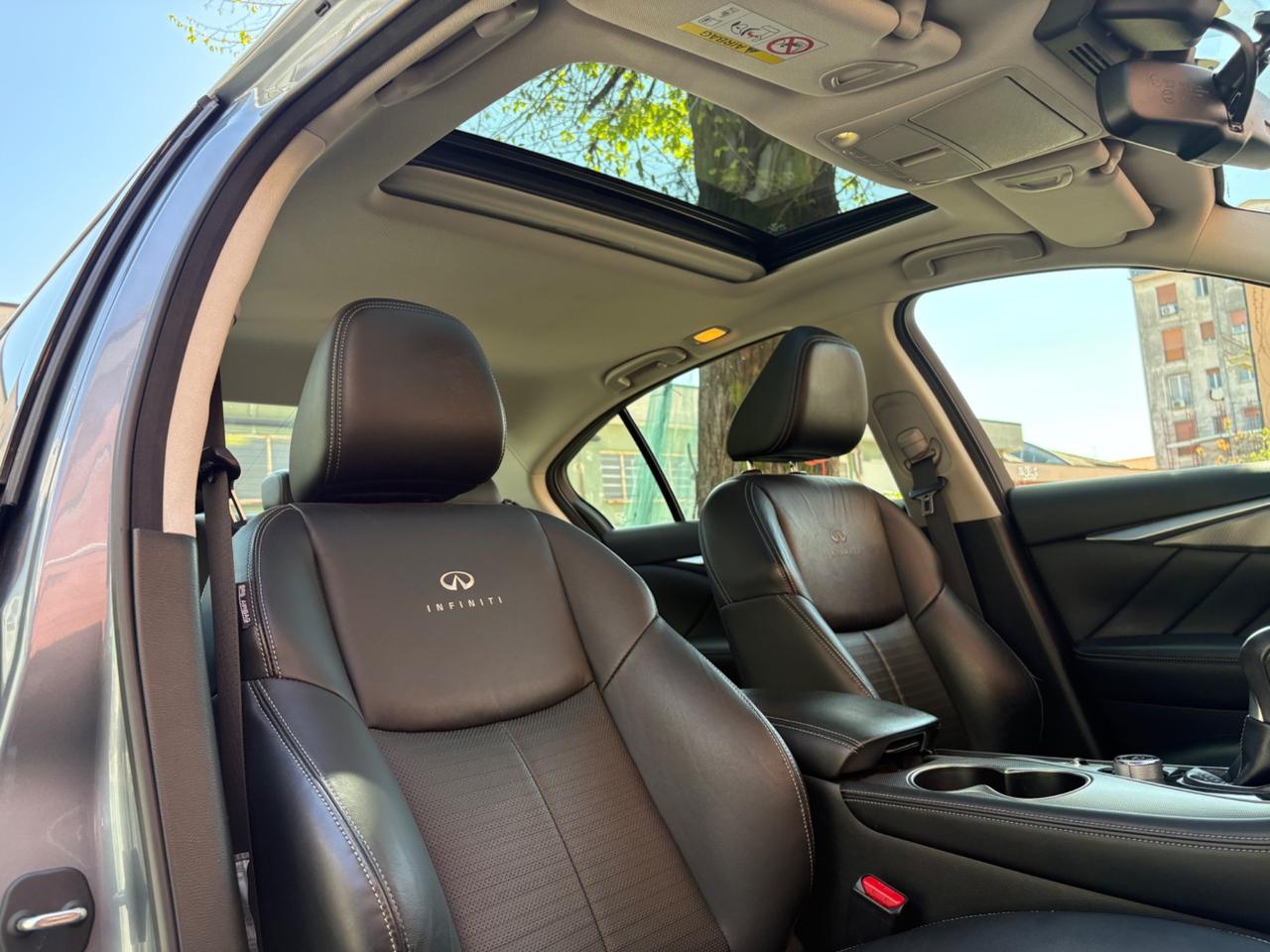 Infiniti Q50 S Hybrid 364CV 2013