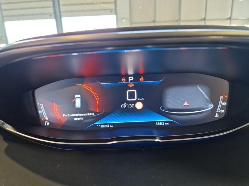 PEUGEOT 3008 BlueHDI 130 EAT8 S/S Business