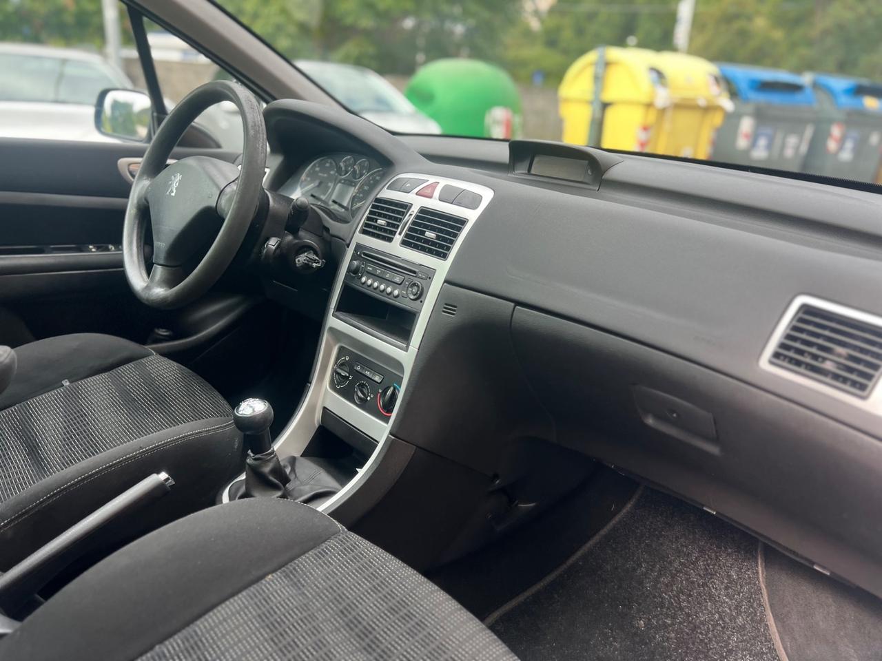 Peugeot 307 1.6 16V HDi FAP 90CV Station D-Sign 7 posti