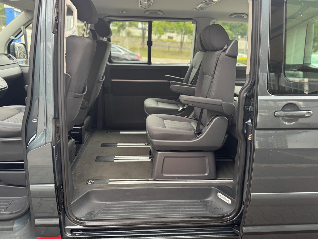 Volkswagen Multivan 2.5 TDI 174cv GANCIO DI TRAINO