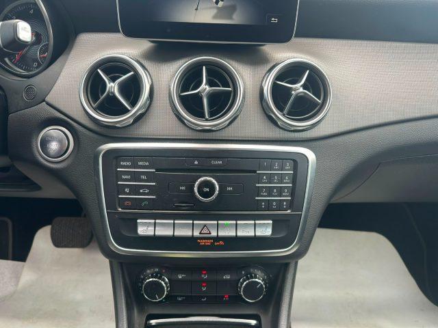 MERCEDES-BENZ GLA 200 d Automatic Sport