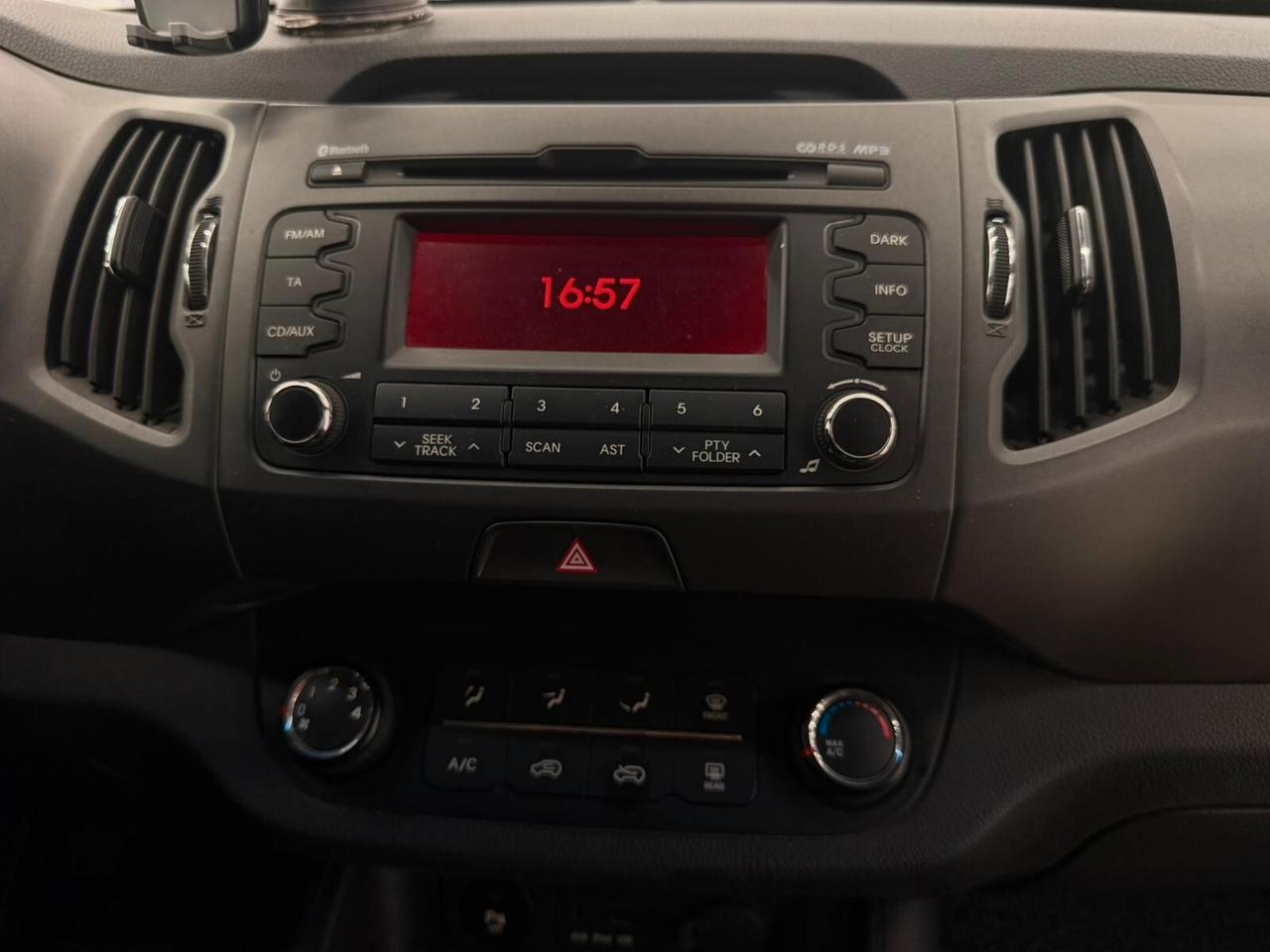 Kia Sportage 1.7-KM CERTIFICATI-PERMUTE-12 MESI GARANZIA