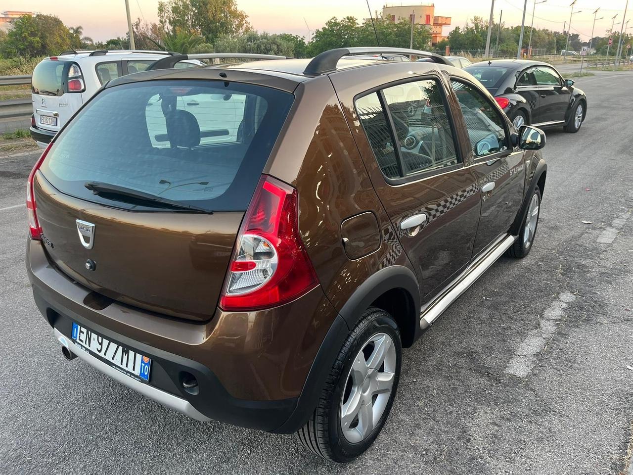 Dacia Sandero Stepway GPL Unipro 2012
