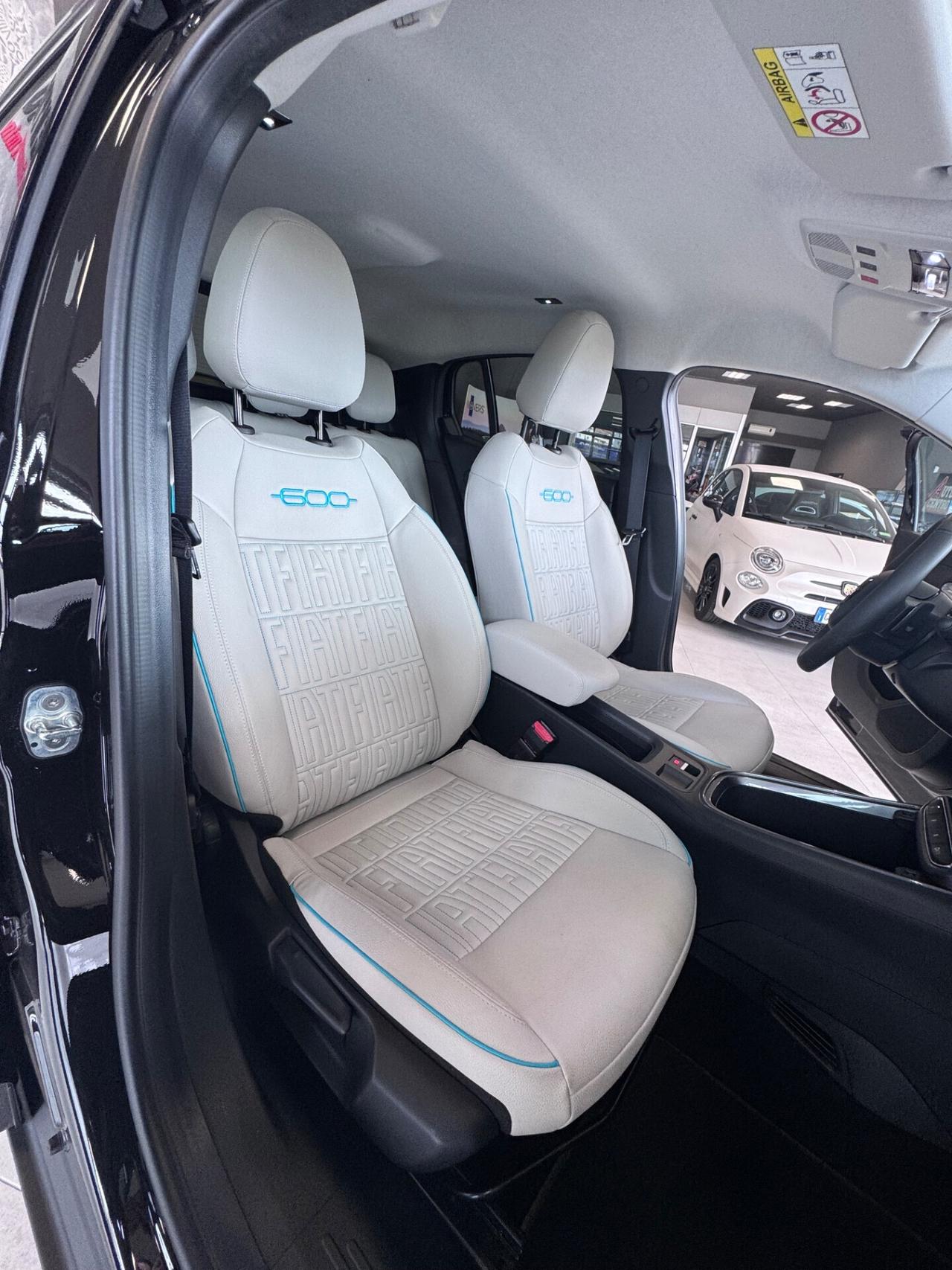 FIAT 600 HYBRID AUTOMATICA LA PRIMA MY2025