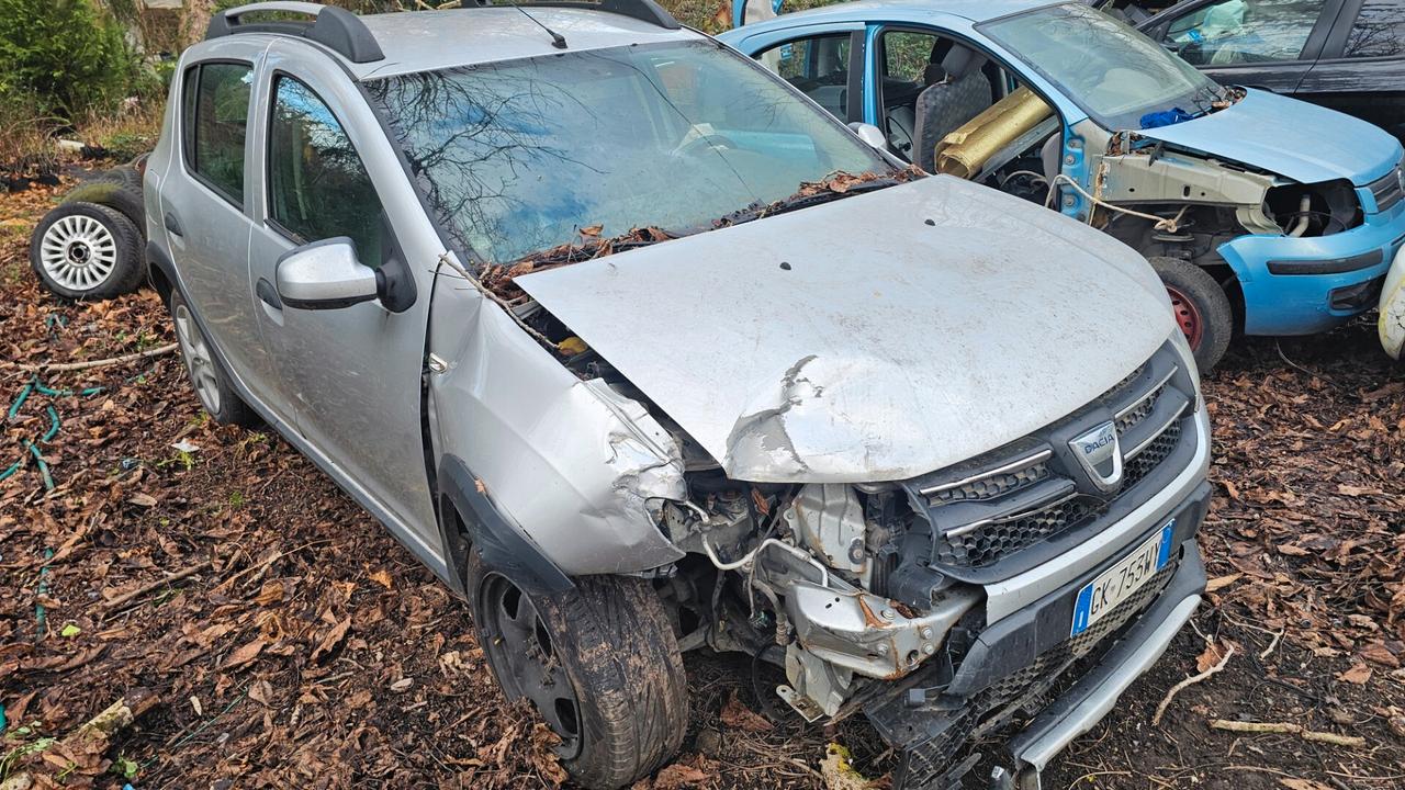 Dacia Sandero Stepway 1.5 dCi 8V 90CVolo contatto telefonico..no meil info 3792464507