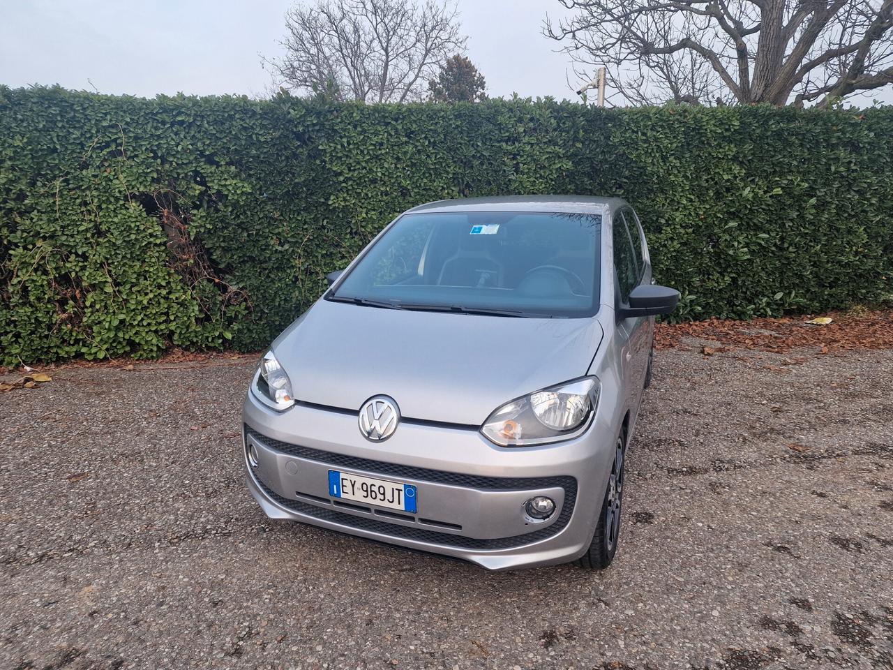 Volkswagen Up 1.0 75cv ASG