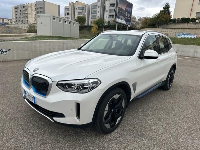 BMW iX3 BEV Impressive