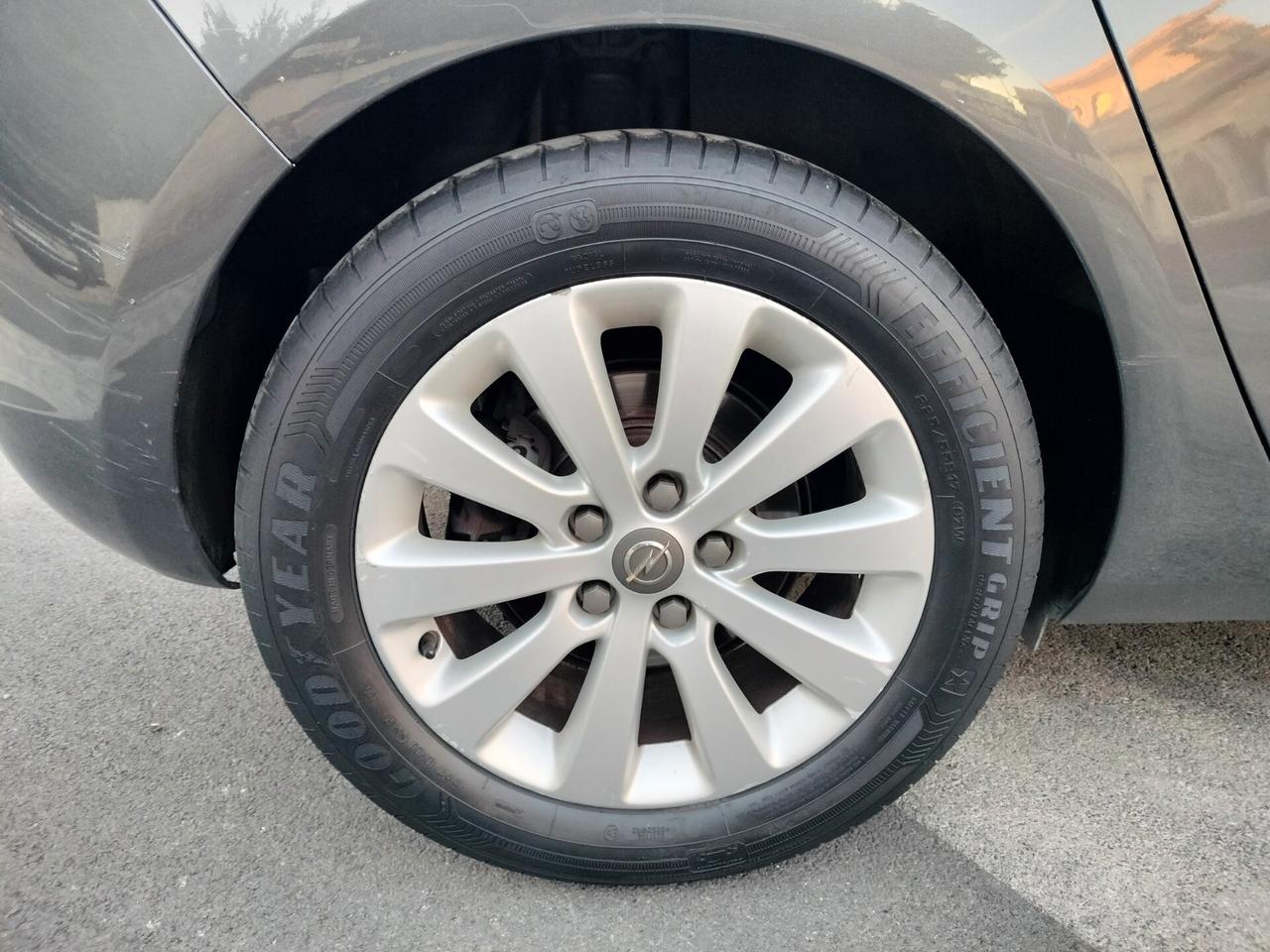 Opel Astra 1.7 CDTI 125CV 5 porte Cosmo