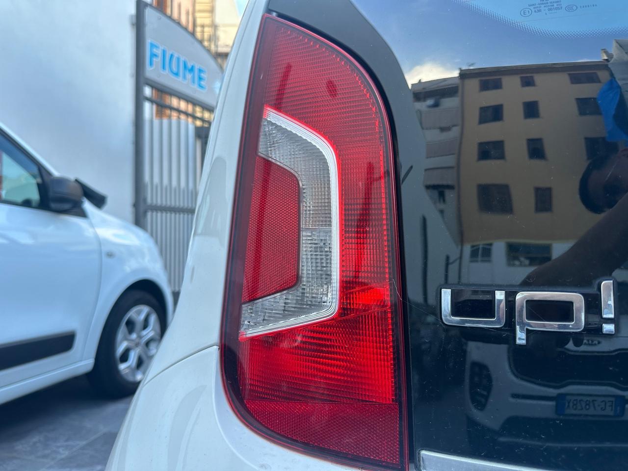Volkswagen up! 1.0 5p. take