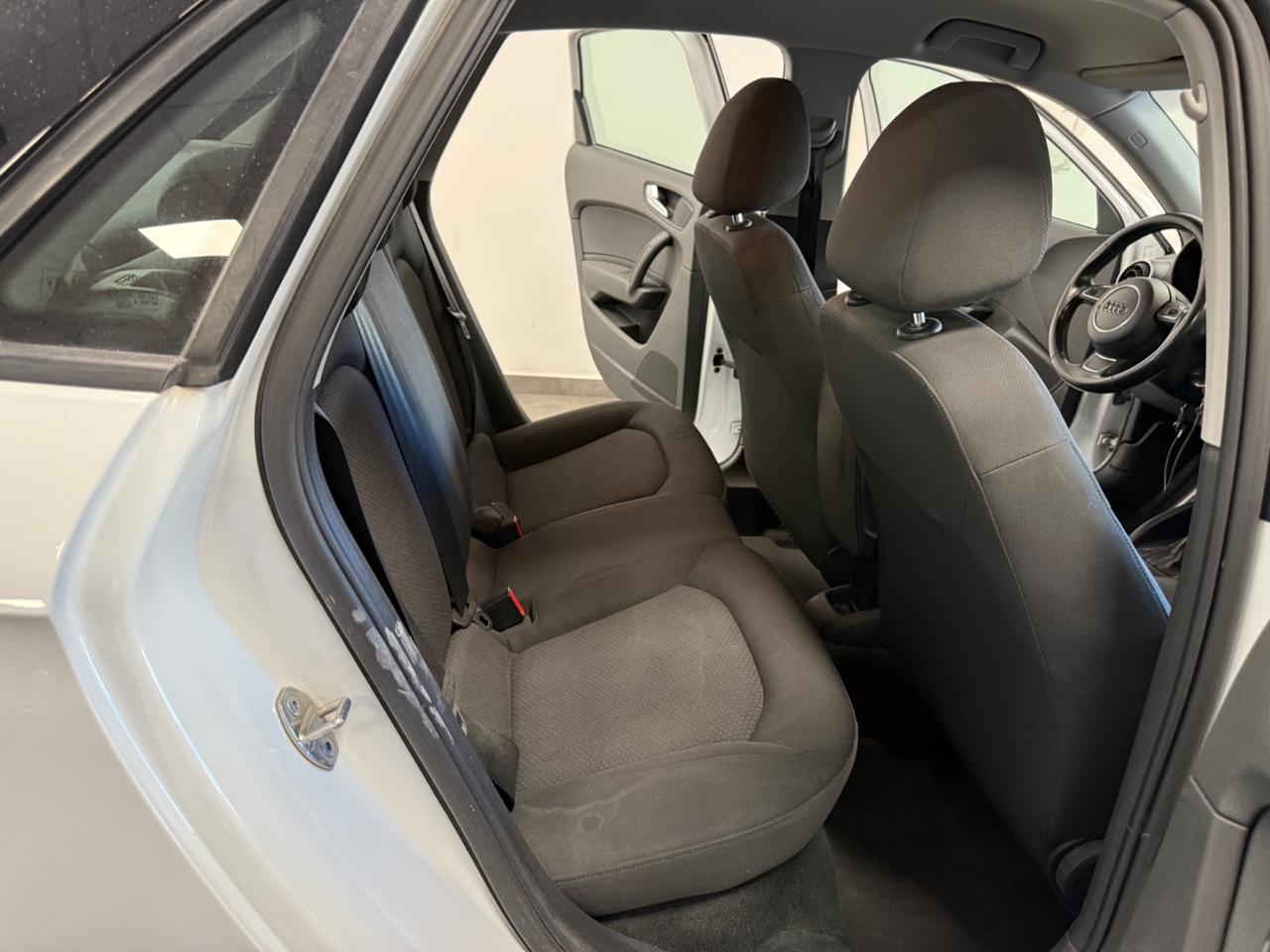 Audi A1 SPORTBACK tdi s-line