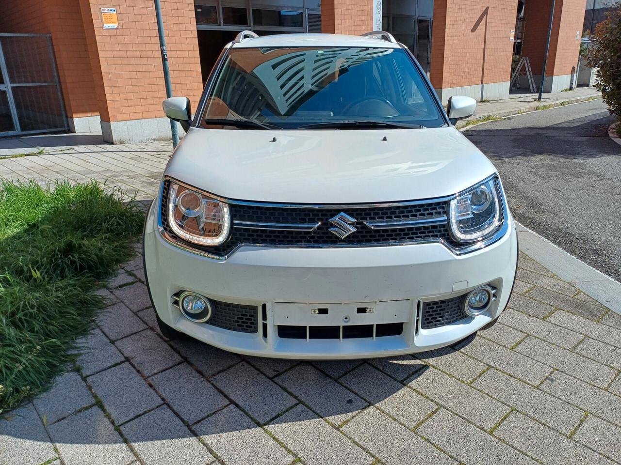 Suzuki Ignis 1.2 Hybrid Top