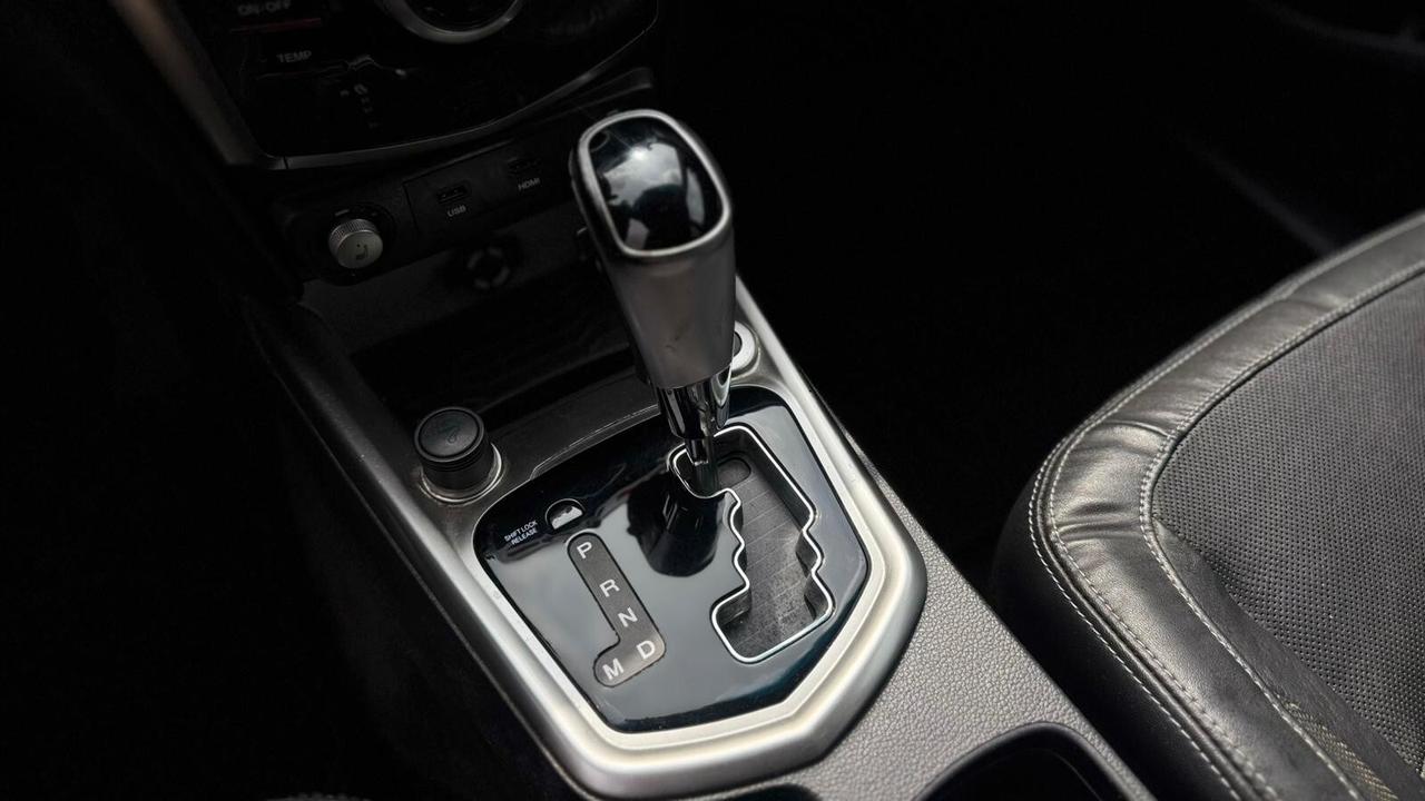 Ssangyong Tivoli 1.6d 2016 AUTOMATICA NEOP.