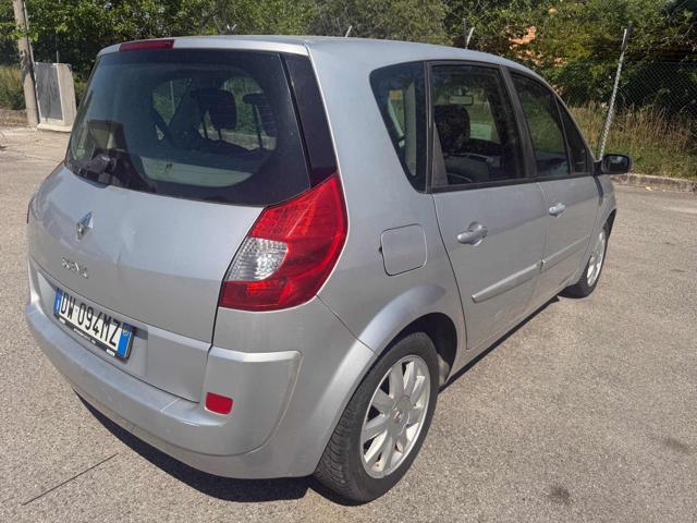RENAULT Grand Scenic 1.9 dCi/130CV PlaySt.Port.